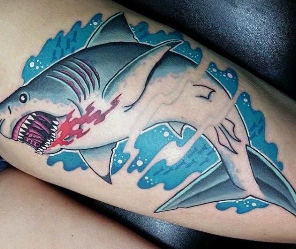 82 Mejores Tatuajes de Tiburones con Significados 10