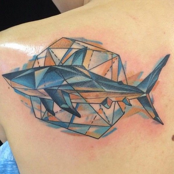 82 Mejores Tatuajes de Tiburones con Significados 47