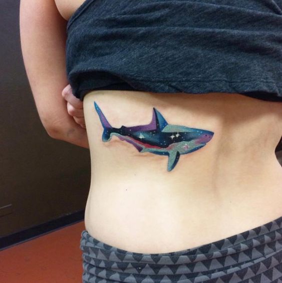 82 Mejores Tatuajes de Tiburones con Significados 64