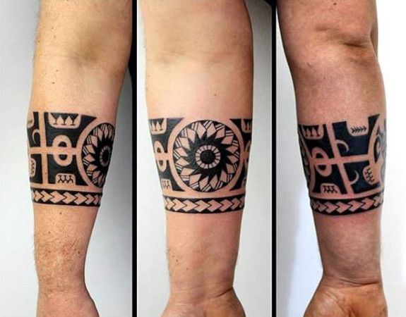 Tatuajes de brazaletes: un accesorio para siempre 45