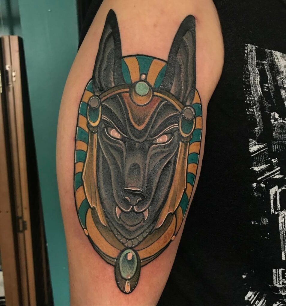 Tatuajes de Anubis: protector de los muertos 13