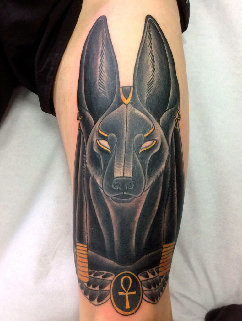 Tatuajes de Anubis: protector de los muertos 16