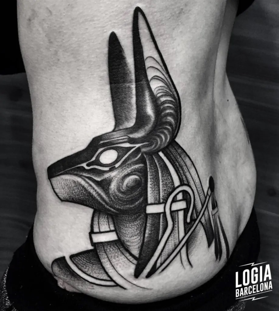 Tatuajes de Anubis: protector de los muertos 22