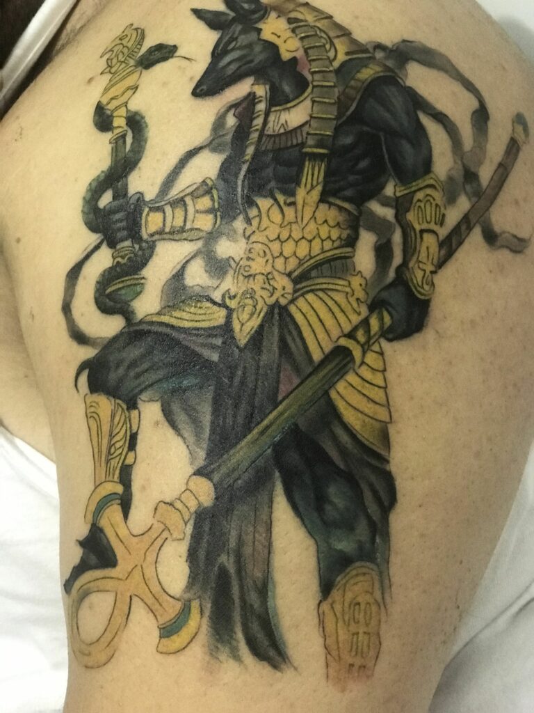 Tatuajes de Anubis: protector de los muertos 26