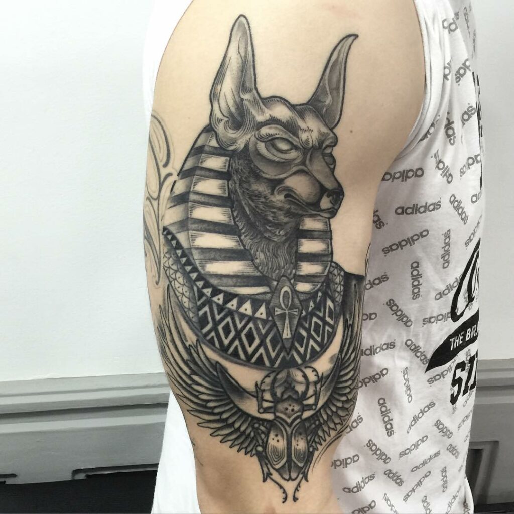 Tatuajes de Anubis: protector de los muertos 31