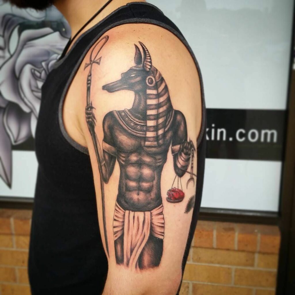 Tatuajes de Anubis: protector de los muertos 48