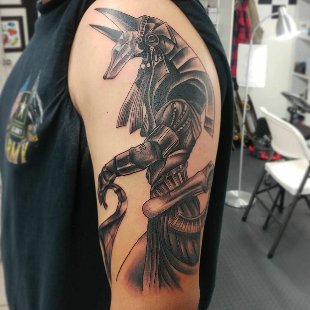 Tatuajes de Anubis: protector de los muertos 10