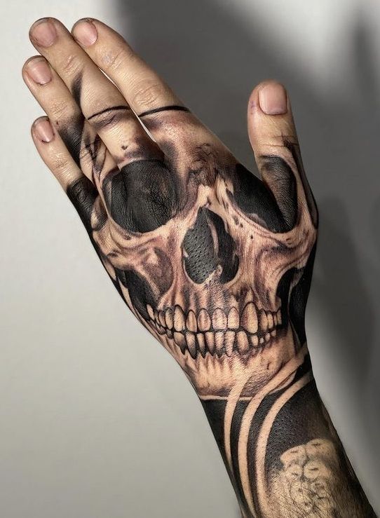 +42 Tatuajes de Calaveras: Ideas y Significados 46